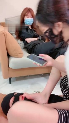 图片[4]_【Rina】素人闺蜜观赏玩狗-反绑踩/脚踩喂食/腿绞 B2290_绳艺库视频下载