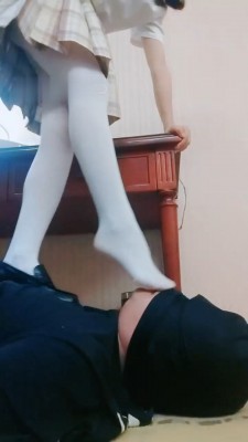 图片[4]_【羌爷】JK白丝皮鞋-提档/踩踏/脚窒息/人肉坐垫【完整版】_绳艺库视频下载