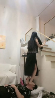 图片[5]_【桃幼幼】践踏狗/被脚垫化的狗脸_绳艺库视频下载