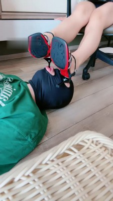 图片[4]_【长沙雪王】骑马/踩踏/喂口水/舔高跟_绳艺库视频下载