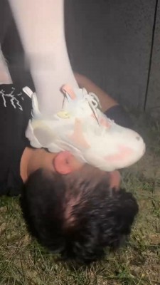 图片[6]_【素人星探】户外172女神骑马/踩脖子/遛狗/闻脚_绳艺库视频下载