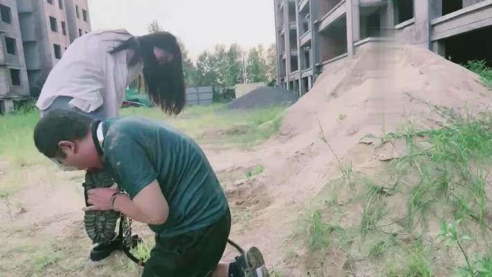 图片[5]_【调教视频】【宸宸】囚禁户外飞踹/强迫吃泥土_绳艺库视频下载