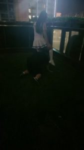 【雪王】户外172女神骑马/人体沙发/踩踏舔闻jio鞋_绳艺库视频下载