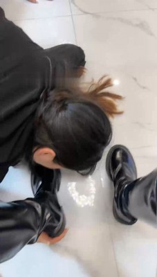 图片[4]_【伊诺】母畜CD闺蜜虐-舔闻长靴肉丝脚裸足/骑马转胯/脚喂酸奶 bf30532_绳艺库视频下载