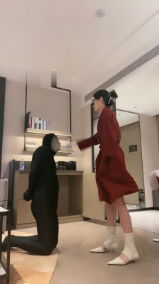 图片[4]_【沅芷大人】家奴起床必修课/当化妆凳/鞋底耳光sp_绳艺库视频下载