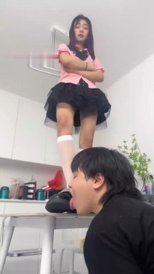 【狗哥】术术S退圈最后一调-皮鞋白丝闻舔羞辱【完整版】_绳艺库视频下载