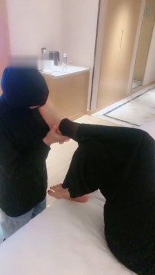 图片[6]_【伊妮】骑马/白鞋白袜气味羞辱/喝圣水 B2202_绳艺库视频下载