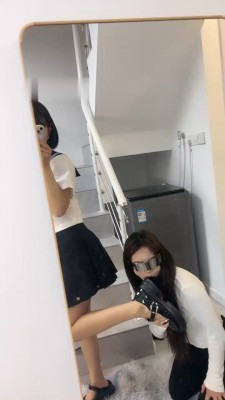 图片[9]_【橙宝】母畜犬化训练-跪舔吃袜子/吐舌头卖萌_绳艺库视频下载