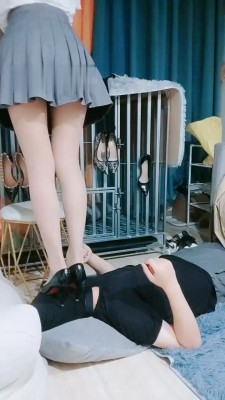 图片[8]_【南茜】女神S-圈养狗笼/跪舔/全体重踩踏_绳艺库视频下载