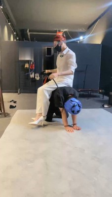 图片[7]_【冰诺】人肉坐垫/吊绑重度鞭打_绳艺库视频下载