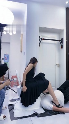 【麋鹿银儿】厕奴训练/高跟踩脚垫/骑马转胯喂食_绳艺库视频下载