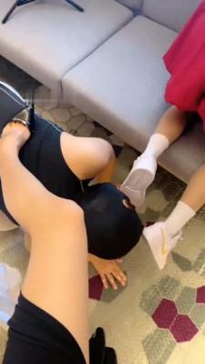 图片[8]_【双胞胎萌主】高贵双S辱调-虐乳虐裆/骑马坐垫/踩踏深喉_绳艺库视频下载