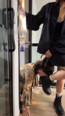 图片[5]_【朱砂痣】舔短靴白袜/圣水盛宴/电击_绳艺库视频下载