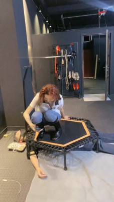 图片[3]_【冰诺】长靴S-人体蹦床_绳艺库视频下载