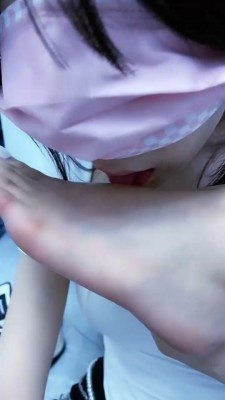 图片[13]_【麋鹿银儿】情侣奴-口球塞嘴/腿绞窒息/全体重踩踏/骑马_绳艺库视频下载