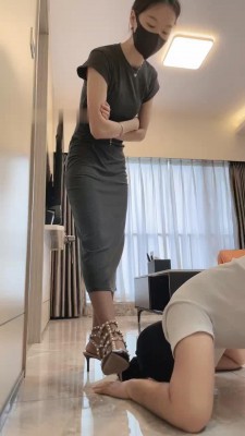 图片[2]_【万一】御姐S-家奴伺候/高跟踩狗爪/骑马/闻舔脚_绳艺库视频下载