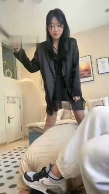 图片[10]_【一捆香菜】情侣主-骑马/耳光抽/舔脏鞋/喂圣水_绳艺库视频下载