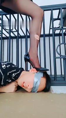 图片[7]_【媚娘】臭脚丫全包捂脸窒息_绳艺库视频下载