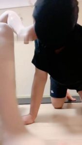 【小妮】开发素人-舔脚/插嘴/提档_绳艺库视频下载