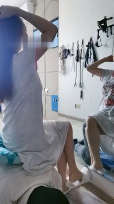 【魔鬼天使】丝袜塞嘴/骑马/镜前辱/人体座椅_绳艺库视频下载