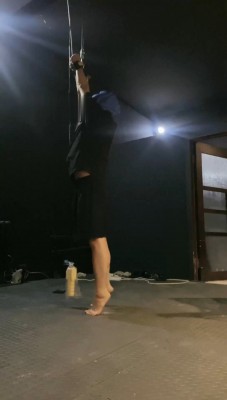 图片[2]_【冰诺】人肉坐垫/吊绑重度鞭打_绳艺库视频下载