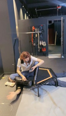 图片[2]_【冰诺】长靴S-人体蹦床_绳艺库视频下载