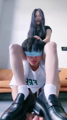 图片[13]_【甜一】骑马踩狗爪/皮鞋白袜插嘴_绳艺库视频下载