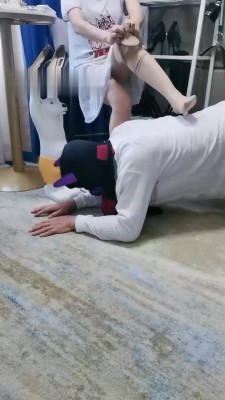 图片[5]_【魔鬼天使】丝袜塞嘴/骑马/镜前辱/人体座椅_绳艺库视频下载