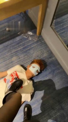 图片[7]_【玥希希】镜前羞辱-长靴黑丝恋足舔/踩踏_绳艺库视频下载