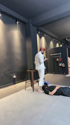 图片[7]_【冰诺】囚禁狗笼/抽耳光/全体重踩踏_绳艺库视频下载