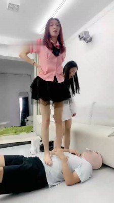 图片[14]_【术术】长靴短靴踩踏踢踹/舔脏鞋臭袜/喂口水_绳艺库视频下载