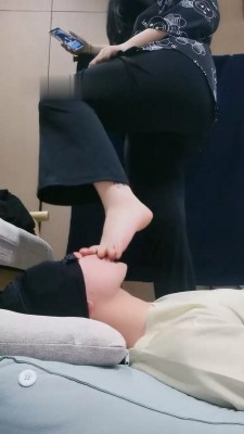 图片[4]_【小羊】裸足狂舔/耳光抽/掐脖手捂窒息_绳艺库视频下载