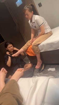 【橘子没熟】喝技师的圣水/耳光强迫踩脸强制虐_绳艺库视频下载