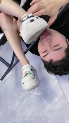 图片[4]_【麋鹿银儿】双S-狗身上蹦迪/裸足深喉/腿绞/舔拖鞋船袜_绳艺库视频下载