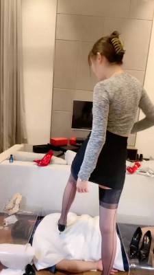 图片[7]_【宇婉莹】高跟鞋控必看-多双高跟全体重踩踏_绳艺库视频下载