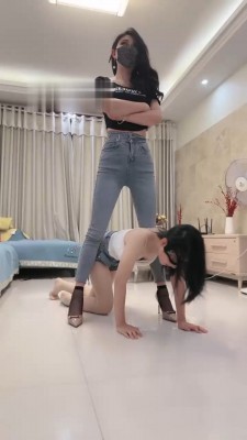 图片[6]_【爱神】母畜-闻舔酸臭丝袜/喝圣水/狗爬/户外漏出_绳艺库视频下载