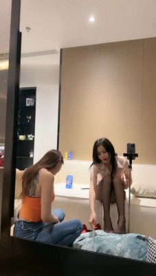 图片[3]_【亚兮】双模特S的脚下奴【双视角完整版】_绳艺库视频下载