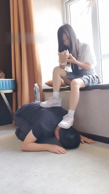 图片[4]_【米噢】运动鞋白袜全体重踩地毯_绳艺库视频下载