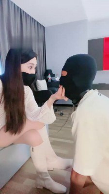 图片[5]_【川野尤娜】长靴S-踩踏/抽耳光/水盆窒息/脚插嘴_绳艺库视频下载