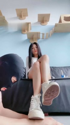 图片[2]_【甜一】帆布鞋白袜-深喉/胯下磕头/舔脏鞋吃袜子_绳艺库视频下载