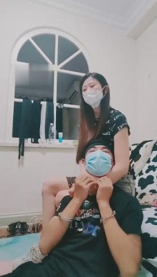 【萤火大大】手铐捆绑/喂圣水/白袜闻舔/掐脖腿绞窒息_绳艺库视频下载