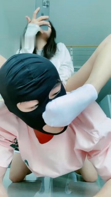 图片[9]_【甜一】帆布鞋白袜-深喉/胯下磕头/舔脏鞋吃袜子_绳艺库视频下载