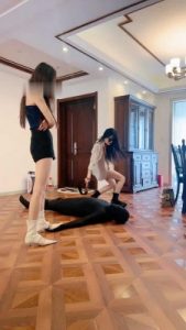 【沅芷大人】双S艺术凌虐-踢踹鞭打/骑马踩踏/针扎_绳艺库视频下载