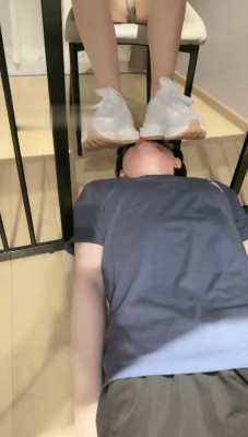 图片[5]_【妆主大大】爬山后超臭原味白袜辱狗_绳艺库视频下载