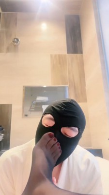 图片[5]_【琪琪大人】黑丝美腿浴缸诱惑-手掐窒息_绳艺库视频下载