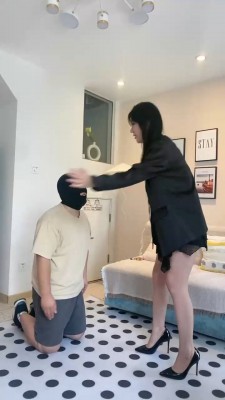 图片[6]_【一捆香菜】情侣主-骑马/耳光抽/舔脏鞋/喂圣水_绳艺库视频下载