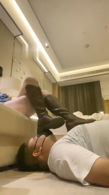 图片[7]_【木秋】长靴提档/胯下辱/踩狗舔脏鞋底_绳艺库视频下载