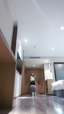 图片[2]_【沉鱼圣上】高跟踩狗爪/骑马爬行/挠痒手铐反绑/脚踩喂食_绳艺库视频下载