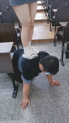 图片[9]_【爱可呀】双S学生主教室玩弄-骑马踩踏/脚捂脸【双视角版】_绳艺库视频下载