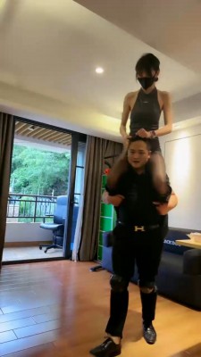 图片[2]_【艺术美学】室内骑马骑脖/鞭打/窒息/舔jio_绳艺库视频下载